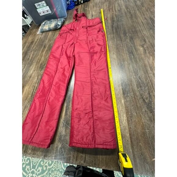 VINTAGE!! SKIMO Susies Casuals Red Snopants, Sexy Skiing, - Picture 1 of 12